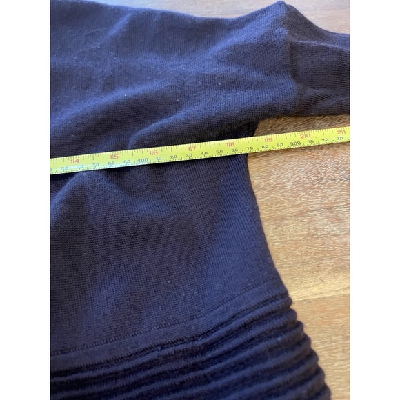 Lululemon Sit In Lotus Wrap‎ II Black Cherry Women's Size 4 - Picture 10 of 12